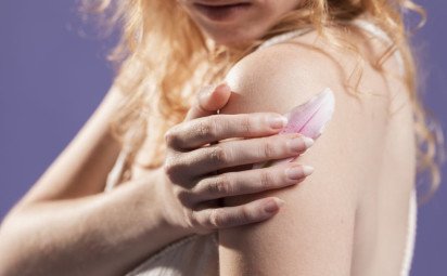 Ticho ktoré bolí: Keď sa hanba stane prekážkou diagnózy