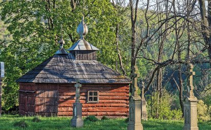 Výlet za jedinečnými Jurkovičovými vojnovými cintorínmi