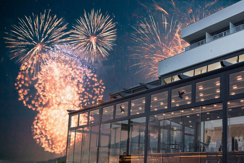 Dolný Zemplín sa lúči so starým rokom: „Tradície, hudba, tanec, dobré jedlo a ohňostroj“