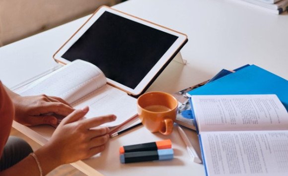 Klasické alebo elektronické knihy? Ktoré sú lepšie?