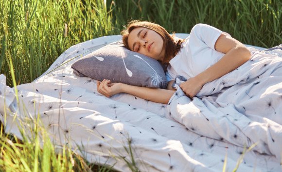 Spánok je nevyhnutnosť. Koľko potrebujeme spať podľa vedcov?