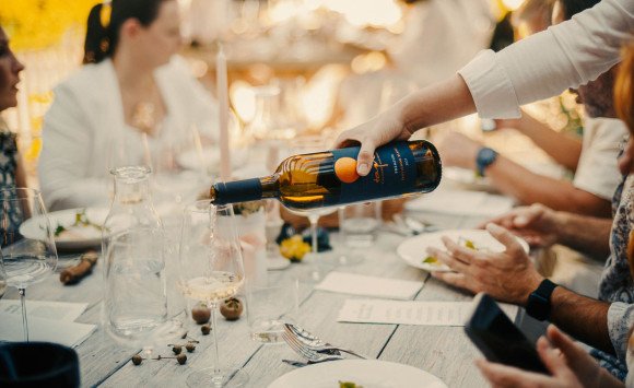 Aké víno k jedlu? Malý sprievodca veľkým pôžitkom