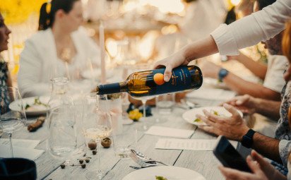 Aké víno k jedlu? Malý sprievodca veľkým pôžitkom