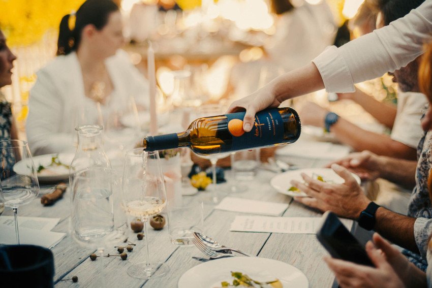 Aké víno k jedlu? Malý sprievodca veľkým pôžitkom