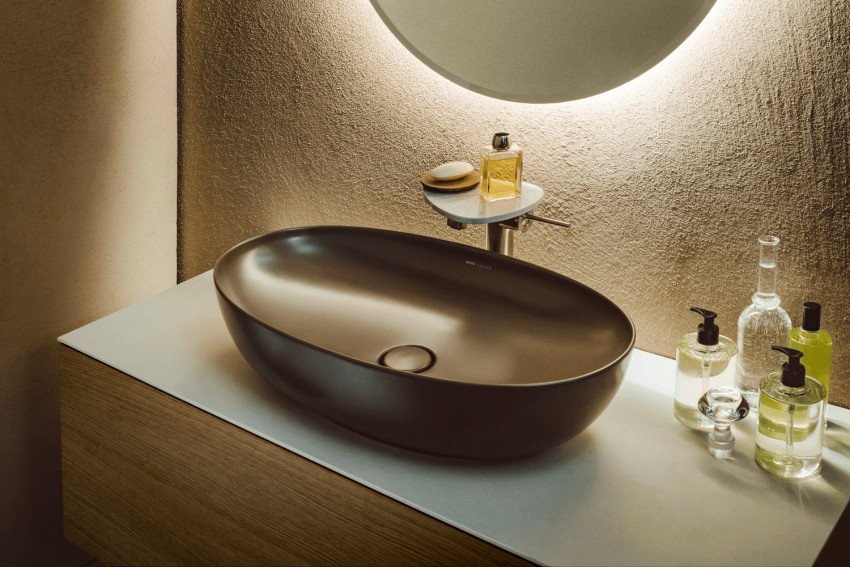 Umývadlá podľa emócií: ako tvary a farby ovplyvňujú pocit z interiéru?