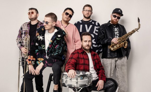 NOTA ožíva Žbirkovu klasiku v live session s tanečným triom