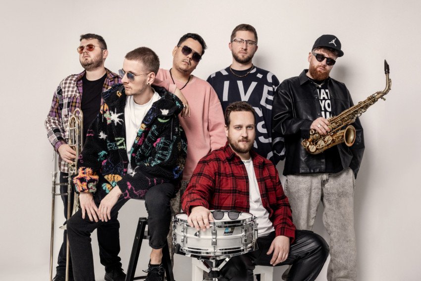 NOTA ožíva Žbirkovu klasiku v live session s tanečným triom