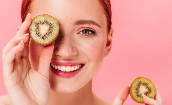 Kiwi pre žiarivú a zdravú pokožku