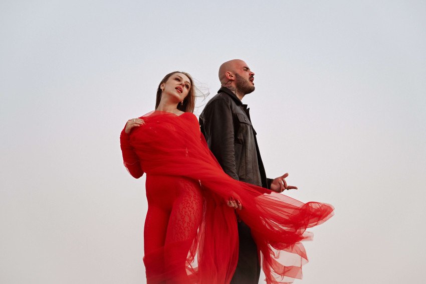 Majself a Nia opäť spojili sily. Novinka “Stále dúfam” prináša silnú emóciu