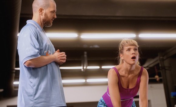 Nový klip Loveshake od SASH: Vtipná metafora na lásku s Tonom S a Zverinom