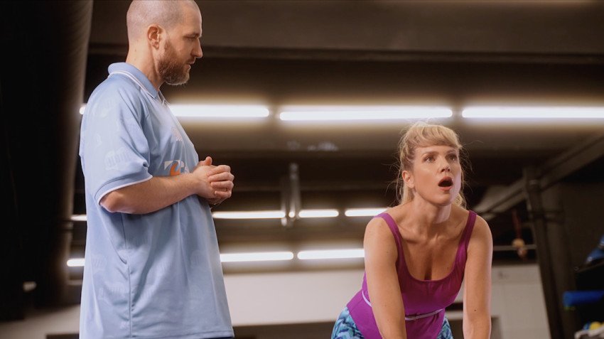 Nový klip Loveshake od SASH: Vtipná metafora na lásku s Tonom S a Zverinom