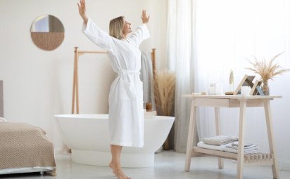 Wellbeing v kúpeľni sa začína poriadkom: Ako pracovať s úložnými priestormi?