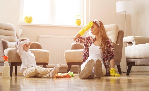 Jarné upratovanie bez stresu: Ako si efektívne zorganizovať domácnosť