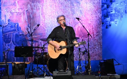 Pavol Hammel vracia „Hráča“ do hry: Legendárna skladba ožíva v novom klipe aj na koncertoch