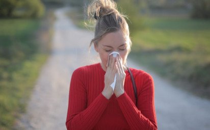 Ako spoznáte, že vás dobehla alergická nádcha?