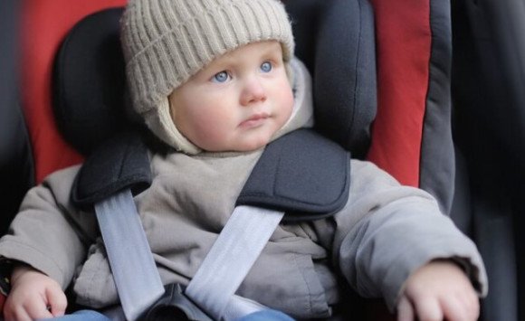 Osem detských autosedačiek zlyhalo v crash testoch. Niektoré predstavujú vysoké riziko vážneho zranenia