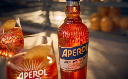 Ikona v novom šate: Aperol predstavuje redizajn svojej fľaše
