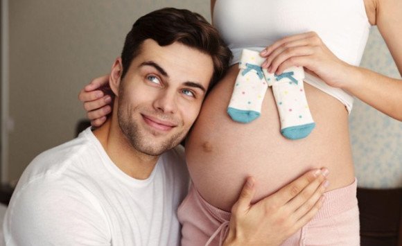 Čo je inštinkt hniezdenia? Prečo sa objavuje a môžu ho zažívať aj muži?