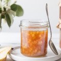 Hruškové želé s karamelom