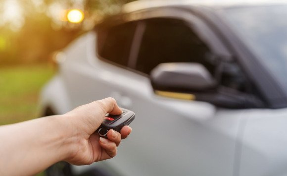 Ako autoalarm chráni vaše vozidlo? Prehľad kľúčových funkcií