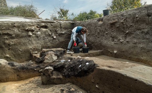 MMB vystavuje archeologický unikát. Chlieb starý 1 500 rokov nájdete na nádvorí Starej radnice