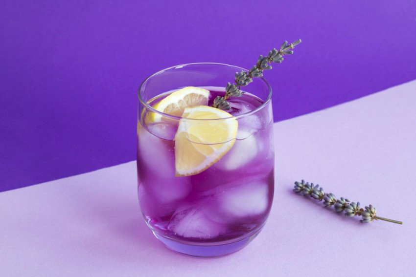 Domáci levanduľový sirup