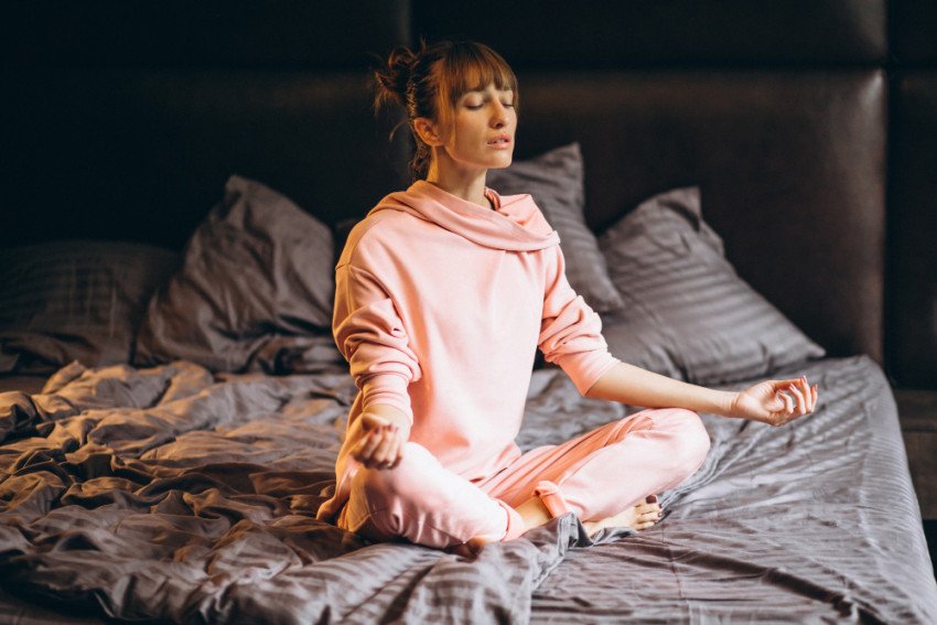 Jesenná únava u žien: Kedy je normálna a čo môže pomôcť